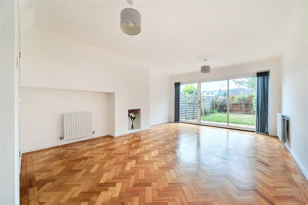 Property photo 2 of 14 Picture No. 08