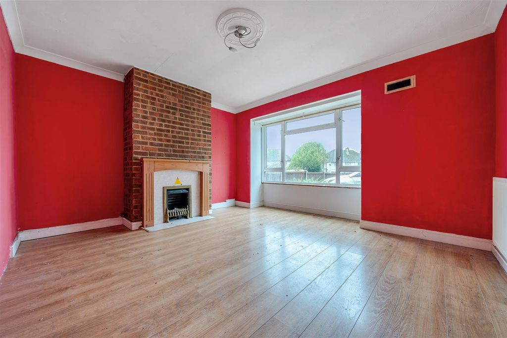 Property photo 2 of 26 1393834-18-6943Efdcdf95A.Jpg