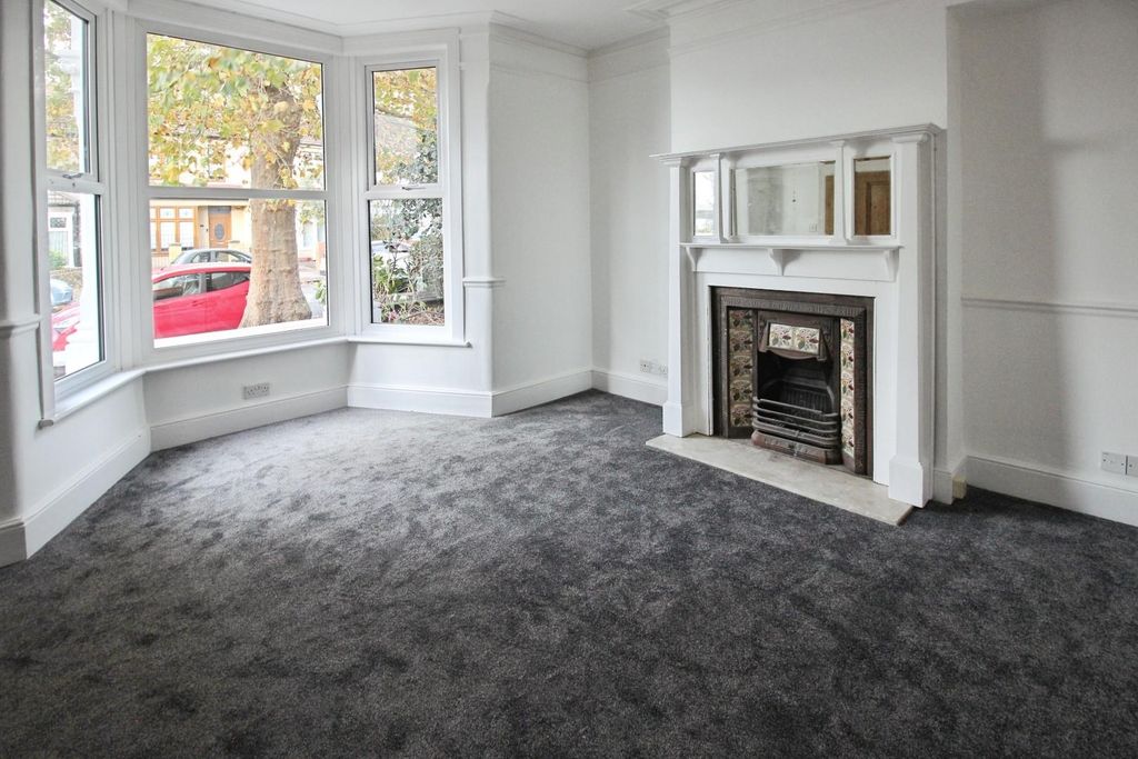 Property photo 2 of 30 Fe008Fe7-Img_5453.Jpg