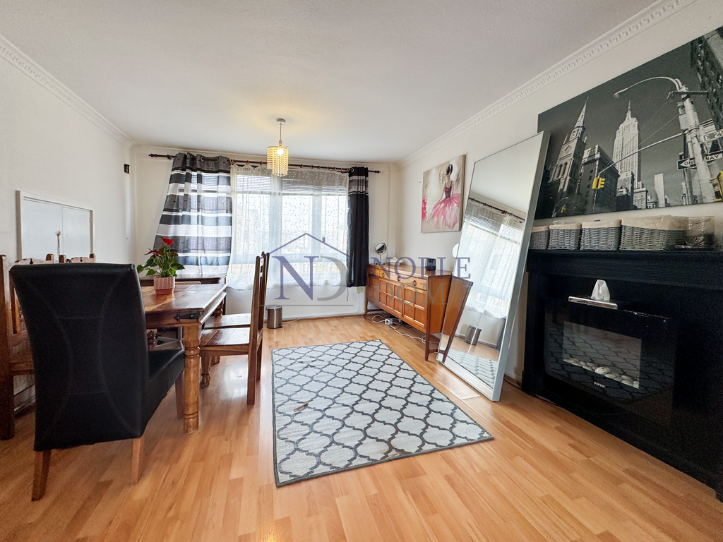 Property photo 3 of 12 Gallery