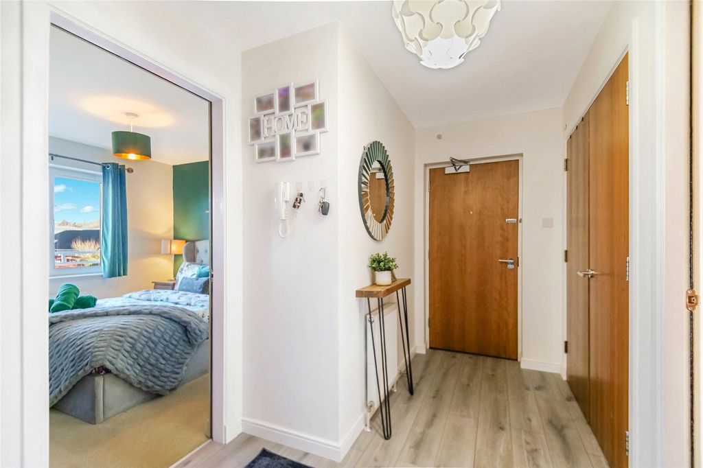 Property photo 2 of 16 Picture No. 04