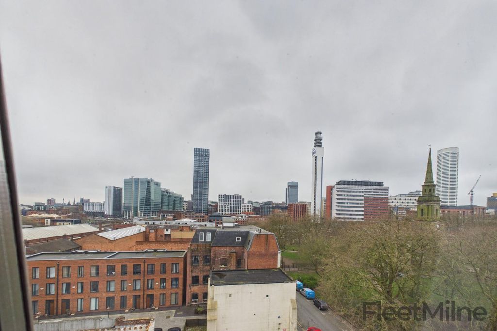 Property photo 2 of 10 Outside