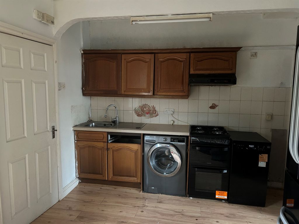 Property photo 3 of 5