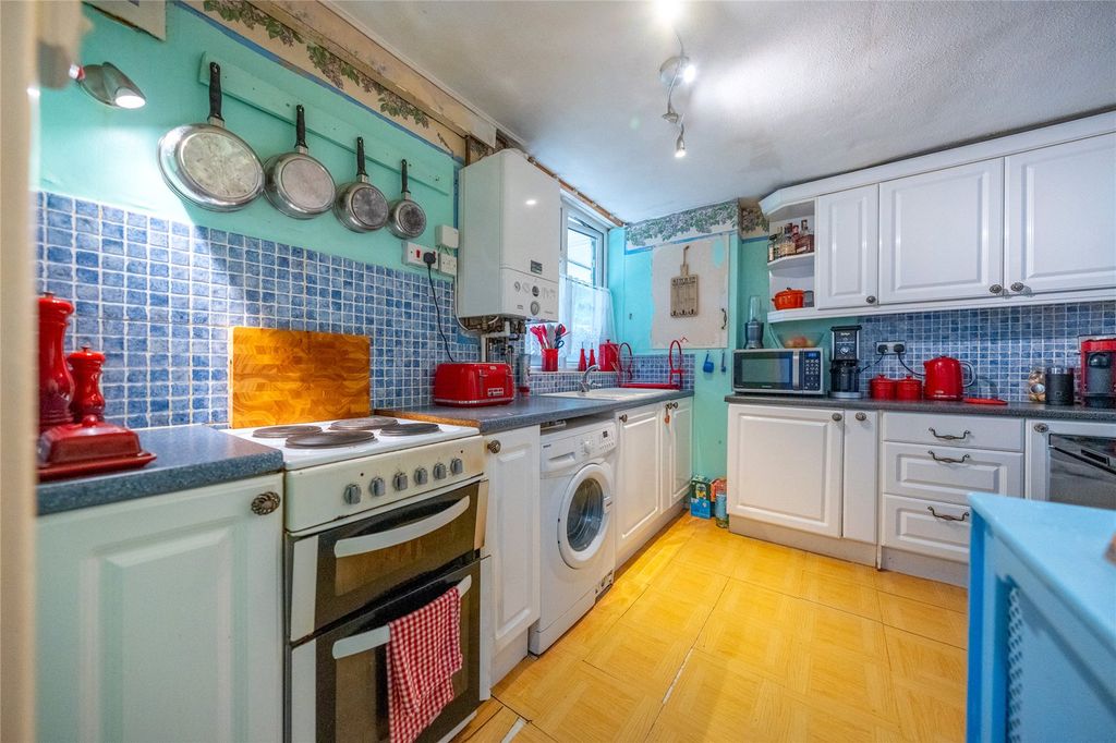Property photo 3 of 10 Picture No. 01