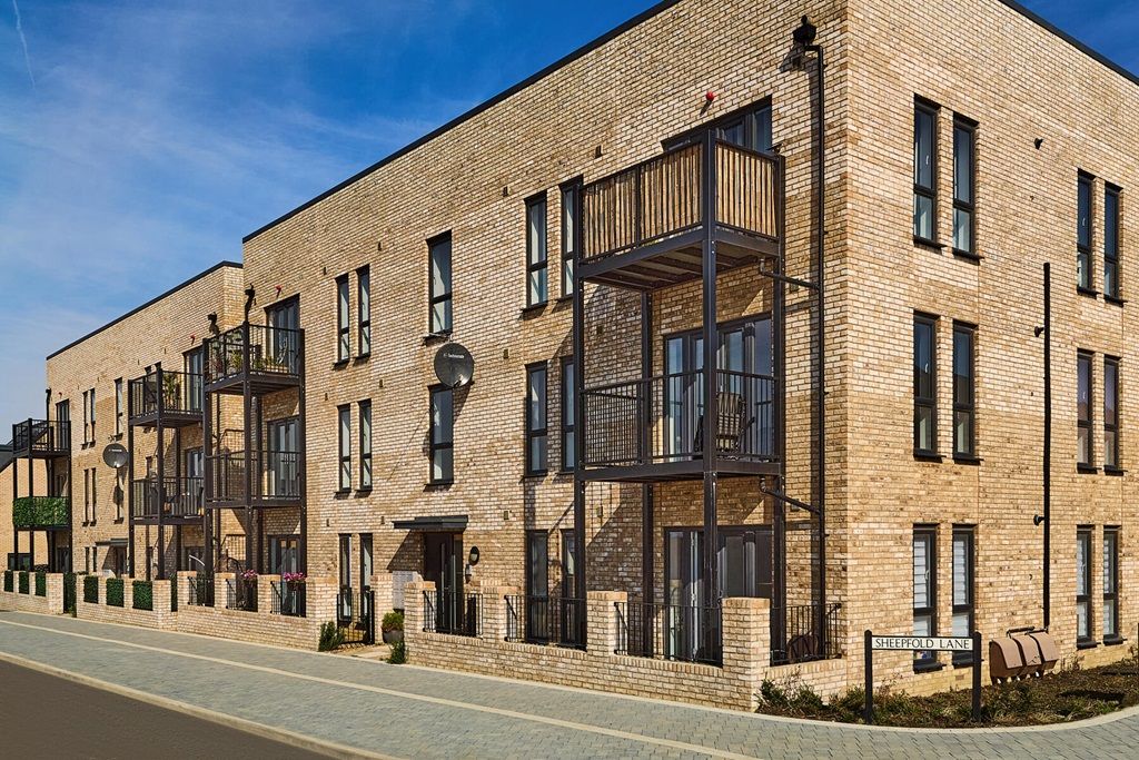 Property photo 1 of 10 Chivers Rise - Apartments