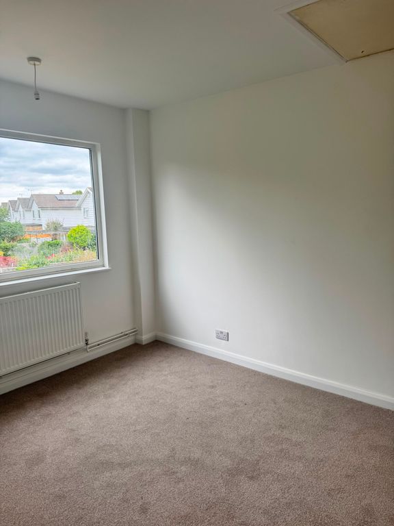 Property photo 3 of 36