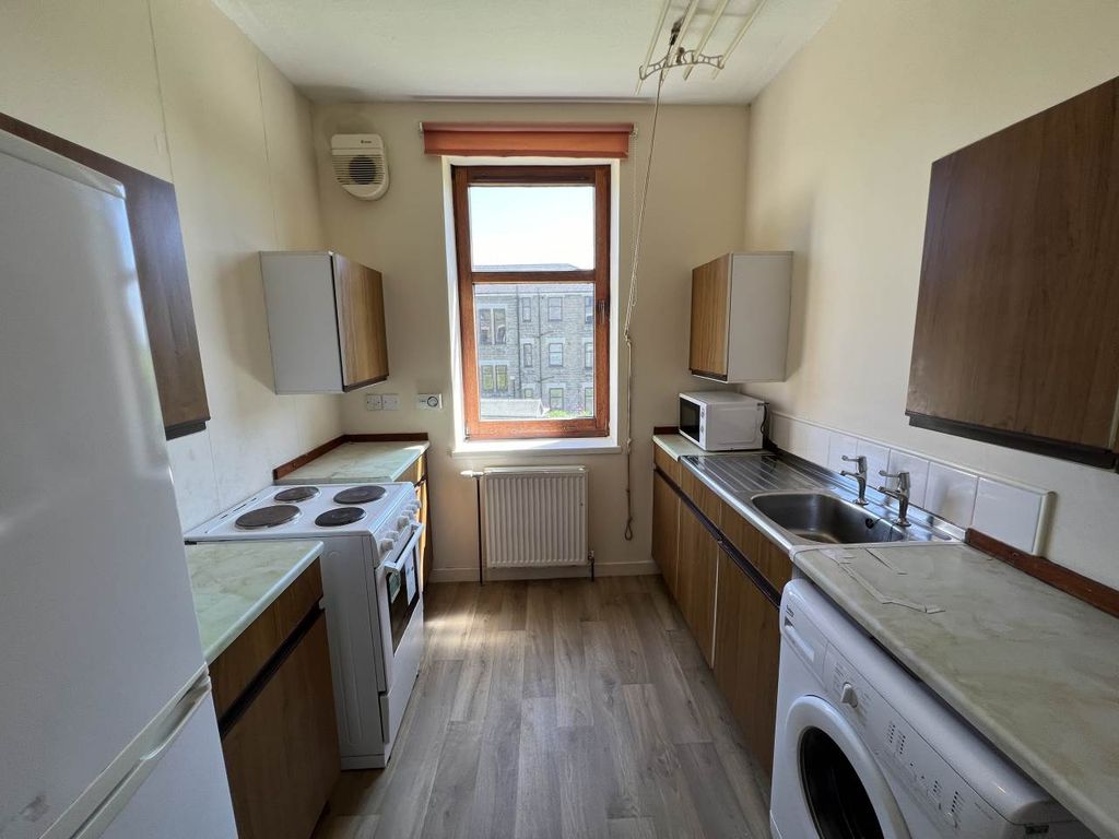 Property photo 3 of 8 Img_1502