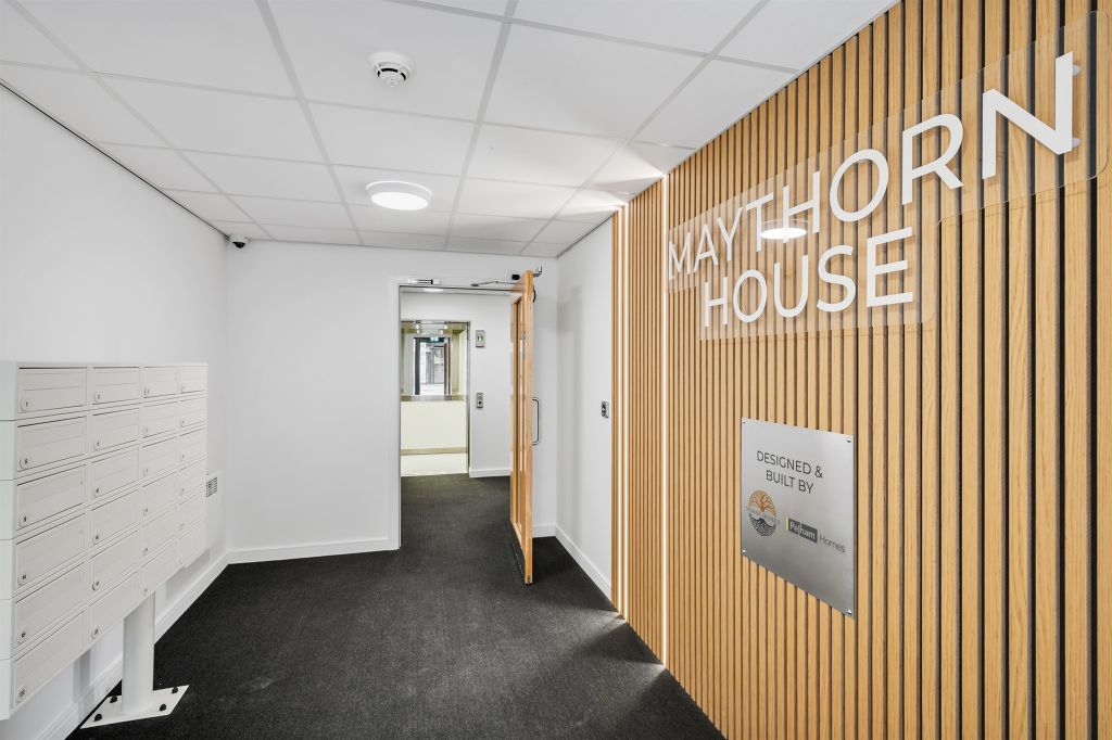 Property photo 2 of 20