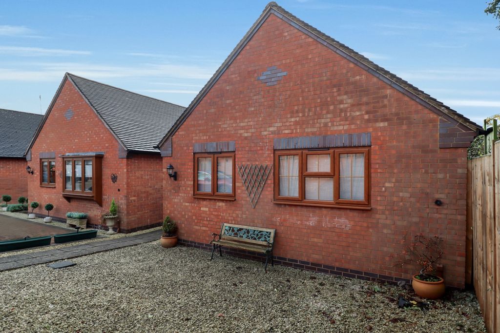 Property photo 1 of 13 Img_1643 E