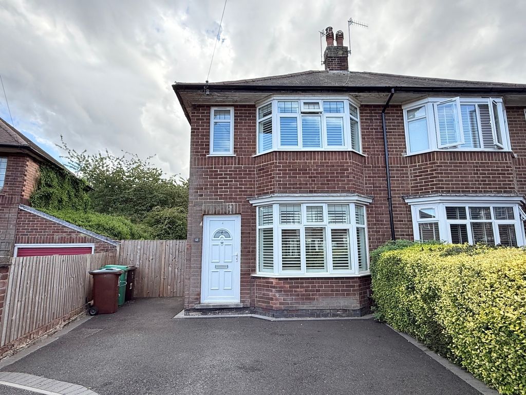 Property photo 1 of 12
