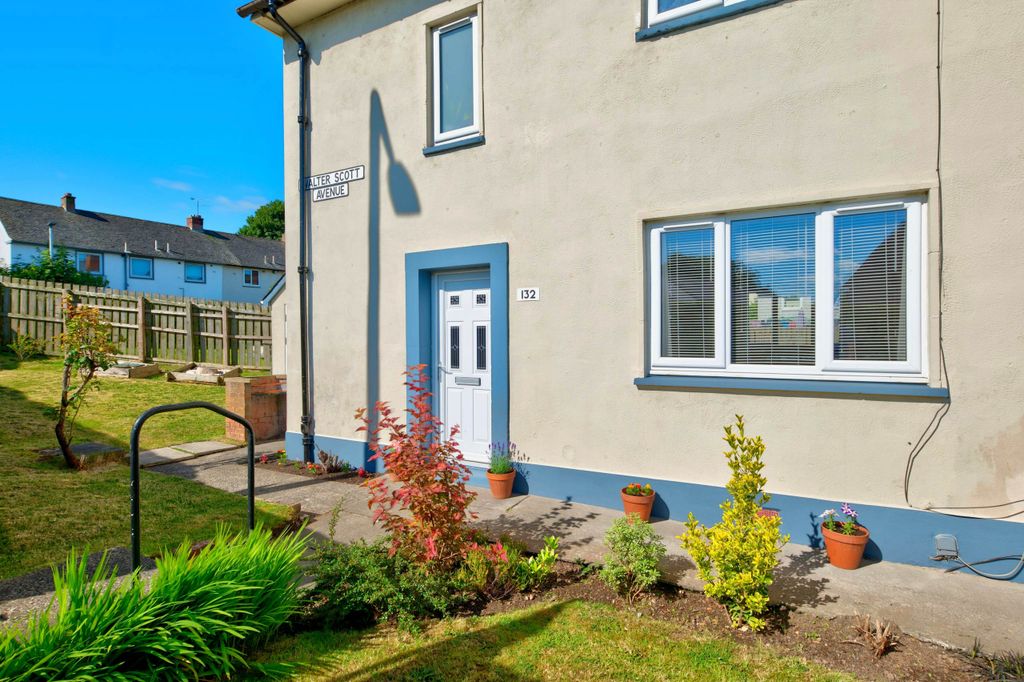 Property photo 1 of 39