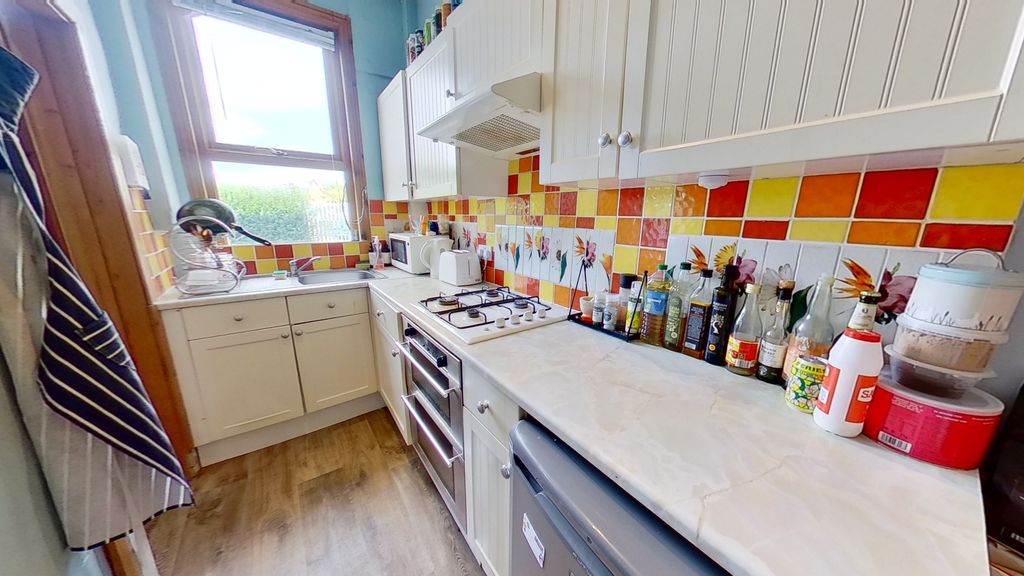 Property photo 2 of 10 Stanmore-Hill-10012021102749.Jpg