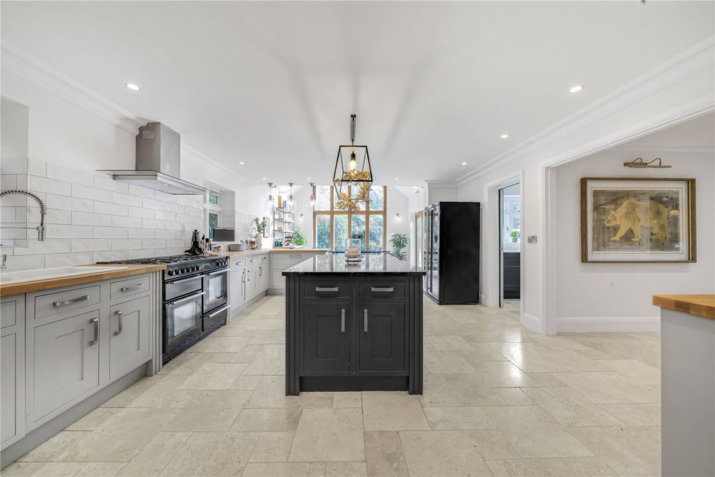 Property photo 3 of 68 Kitchen