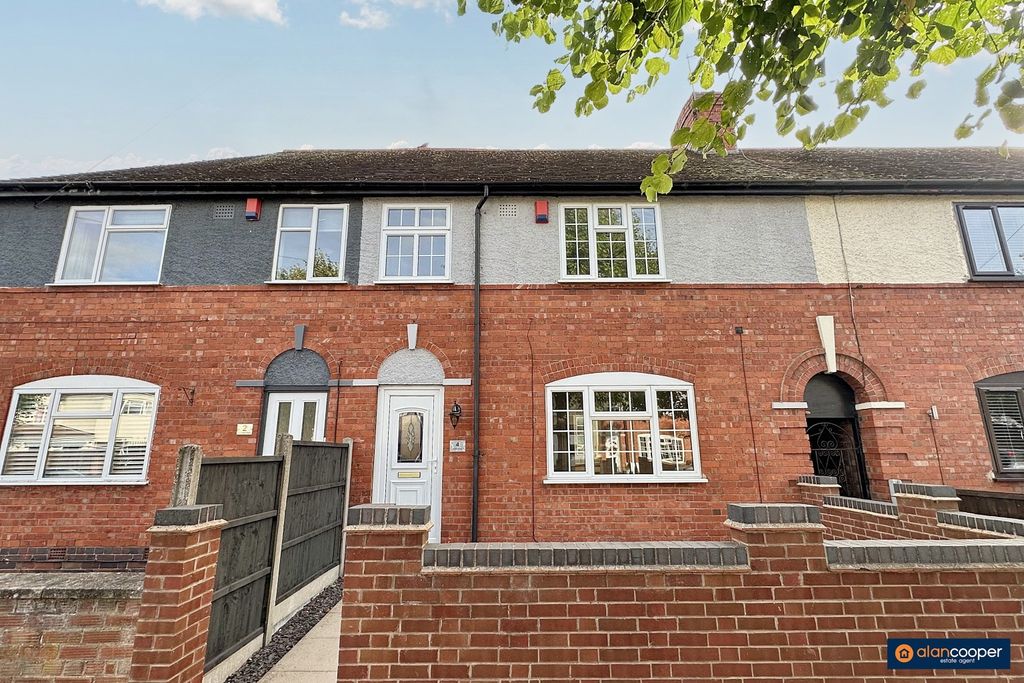 Property photo 1 of 15 4529862