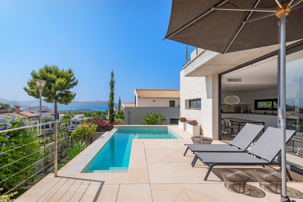 Property photo 1 of 20 Pool Terrace (2)