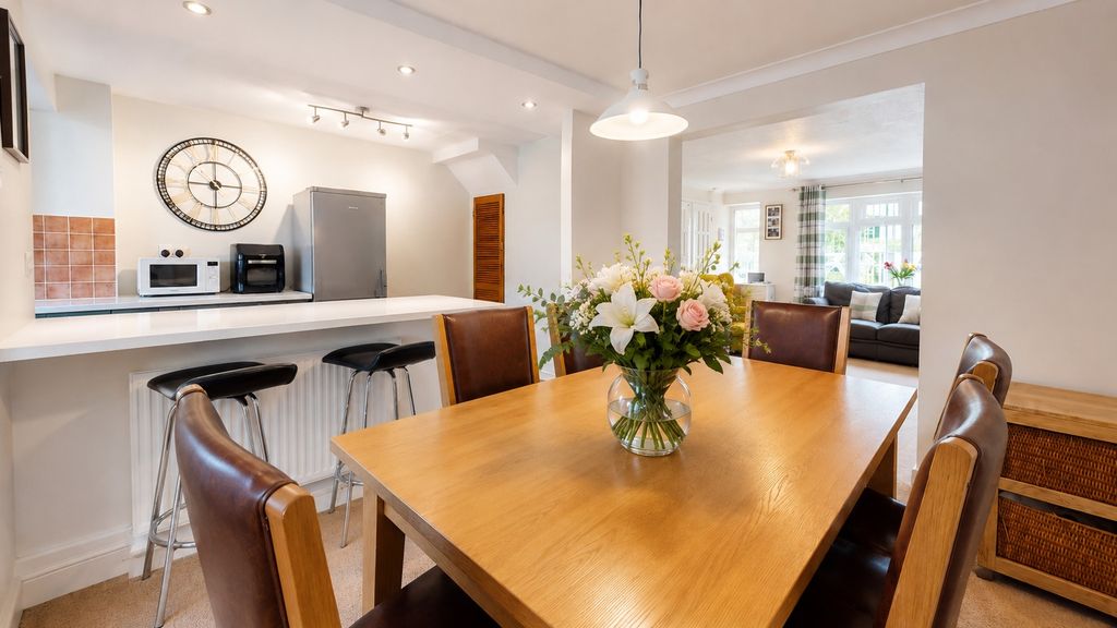 Property photo 3 of 30 5185524