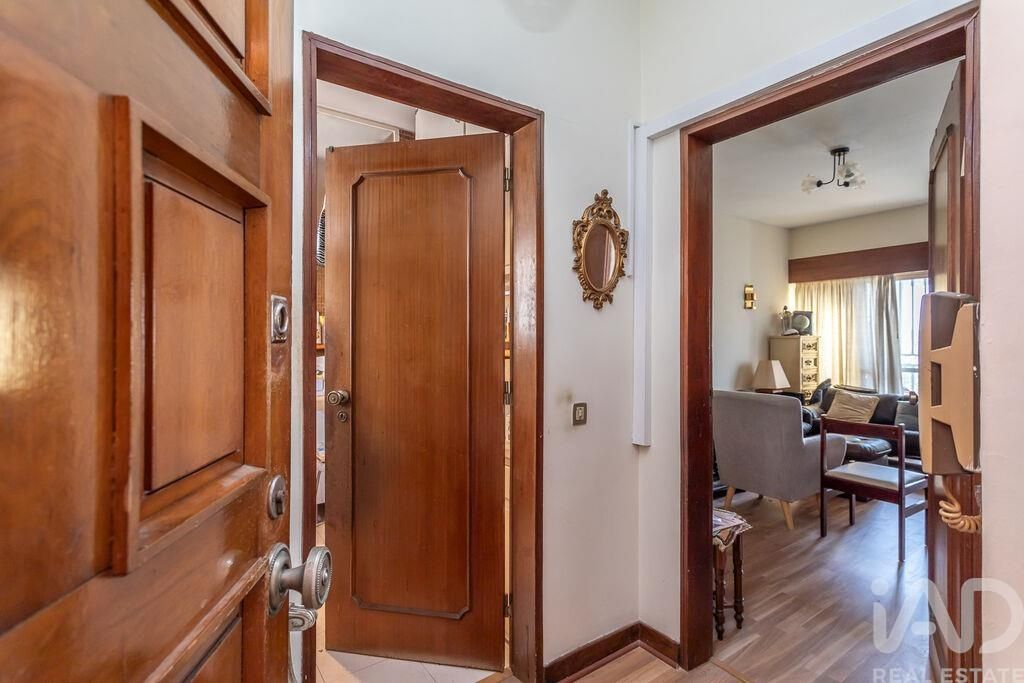 Property photo 2 of 26