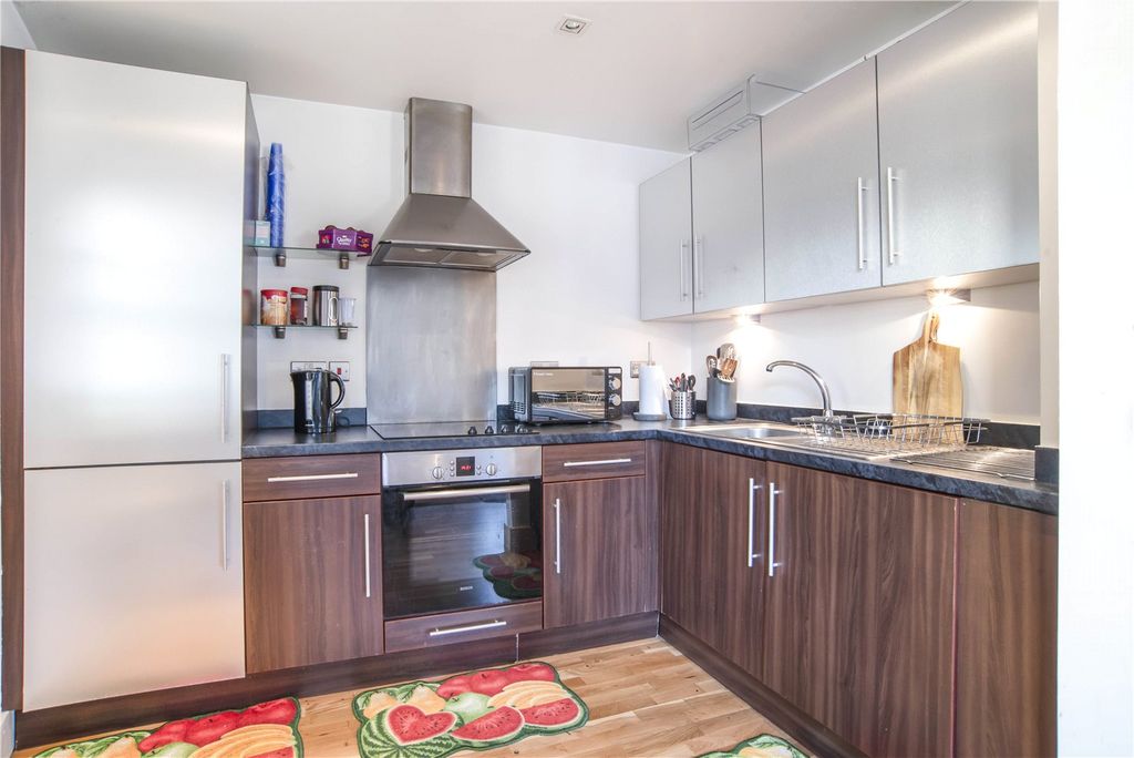 Property photo 2 of 13 Picture No. 23