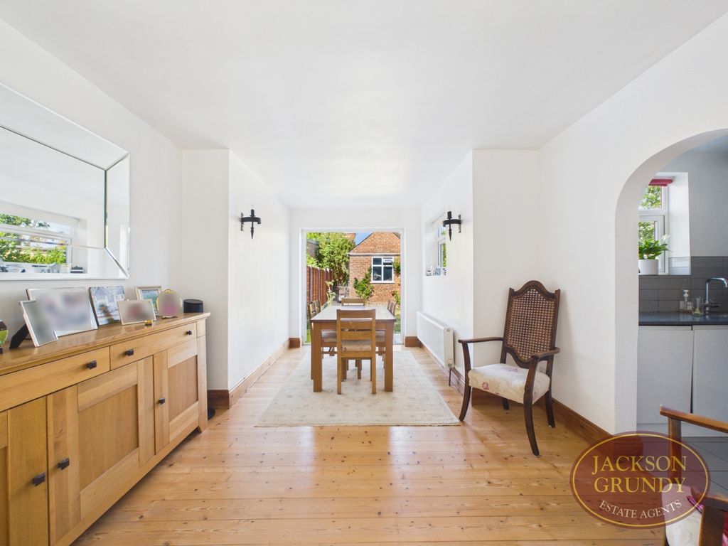 Property photo 3 of 20 London Road