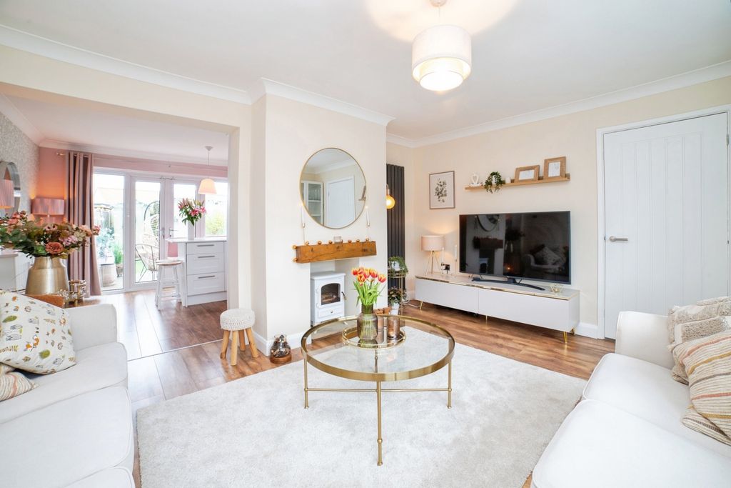 Property photo 2 of 17 Pbox-Img.Jpg