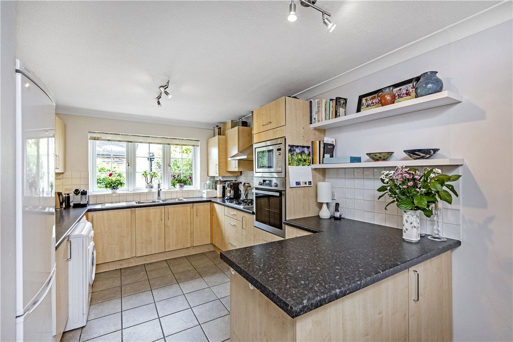 Property photo 2 of 15 Kitchen