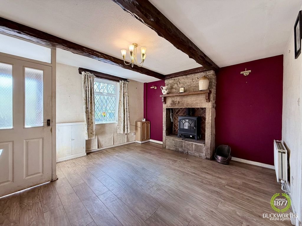 Property photo 2 of 9