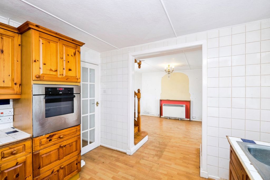 Property photo 2 of 20 Pbox-Img.Jpg