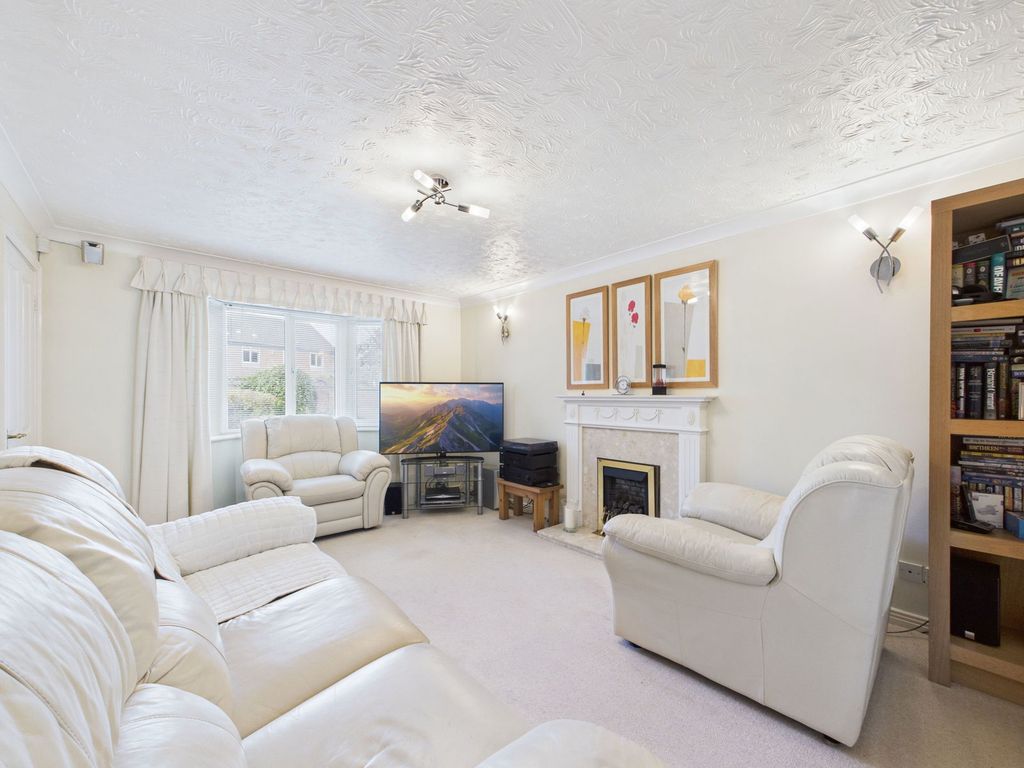 Property photo 3 of 33