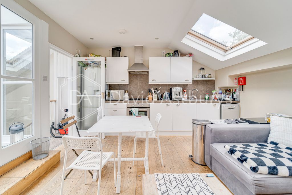 Property photo 1 of 13 Ndb05695_Enfused