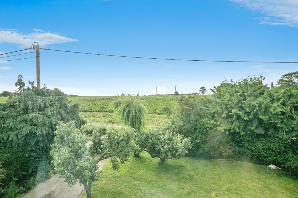 Property photo 1 of 17 Photo