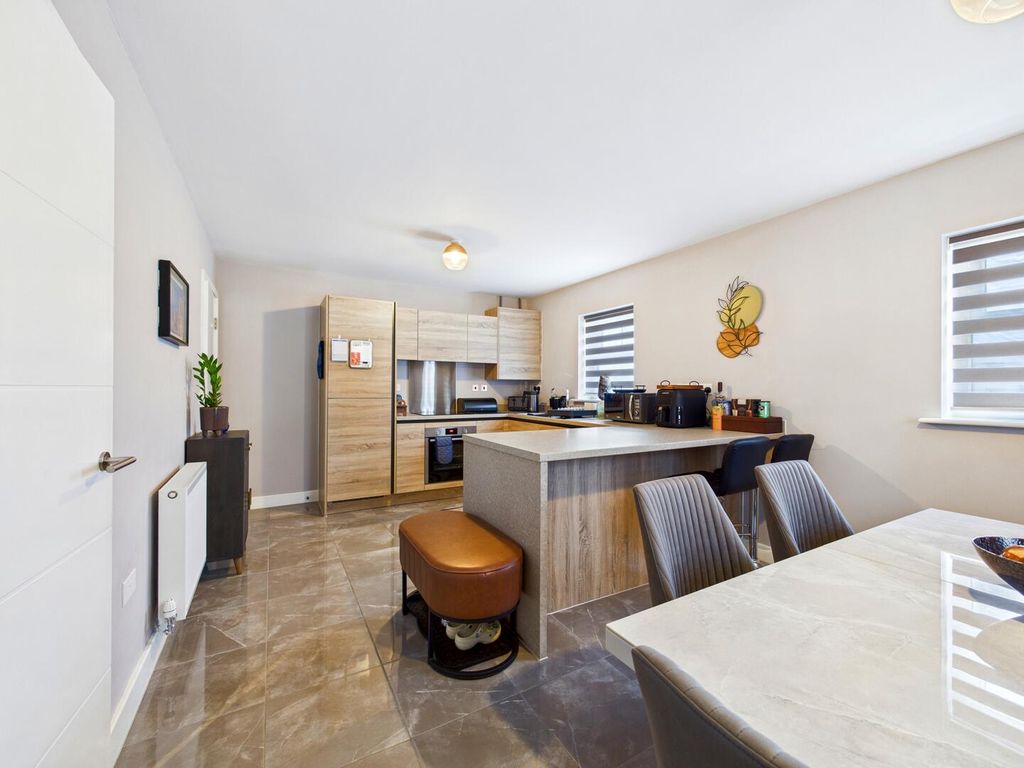 Property photo 2 of 23 Kitchen