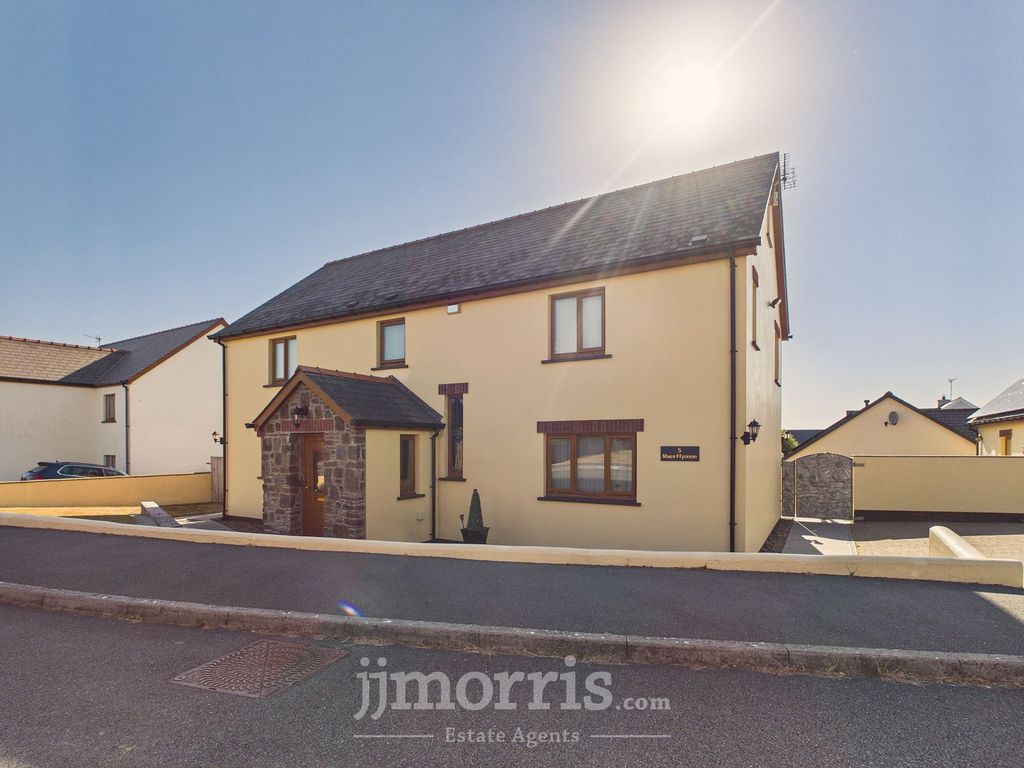 Property photo 1 of 51