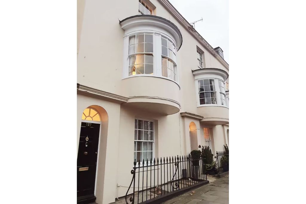 Property photo 1 of 19 Front