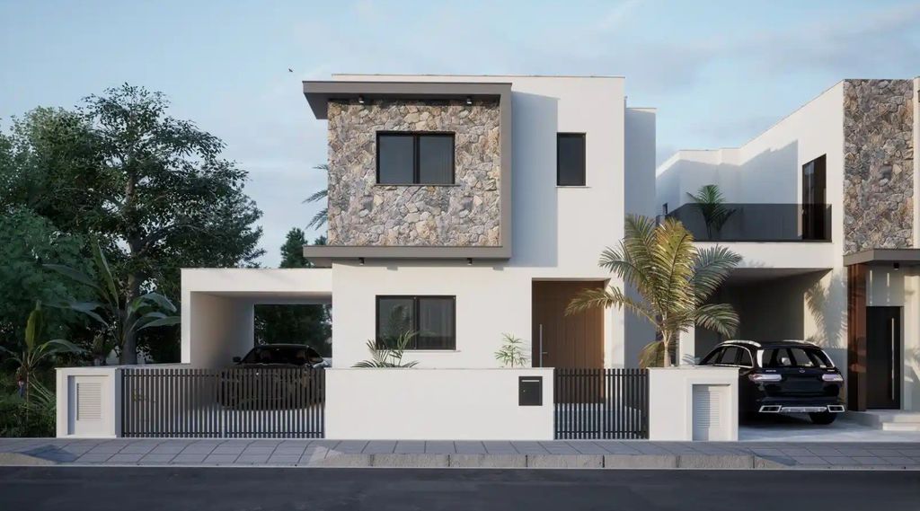 Property photo 1 of 6