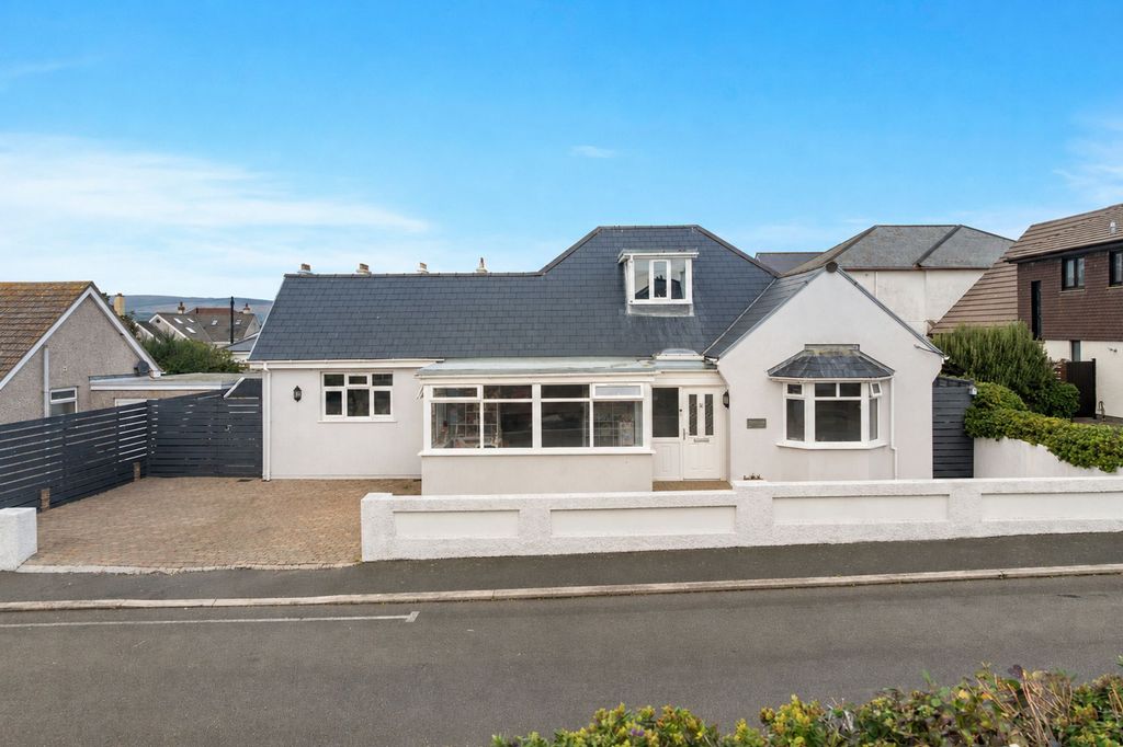 Property photo 1 of 34