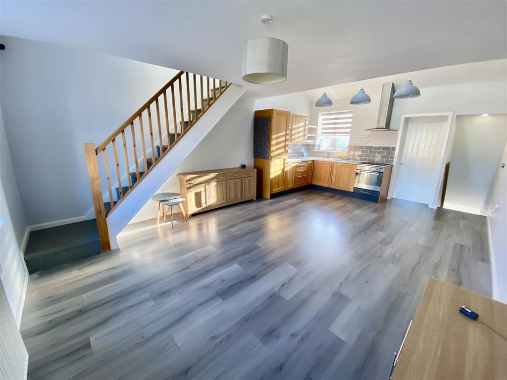 Property photo 2 of 12 Img_4114.Jpg