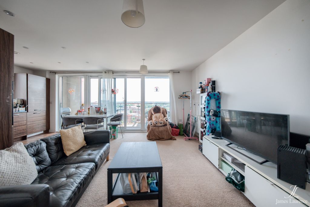 Property photo 3 of 11 Xt5A3965-Hdr(3)