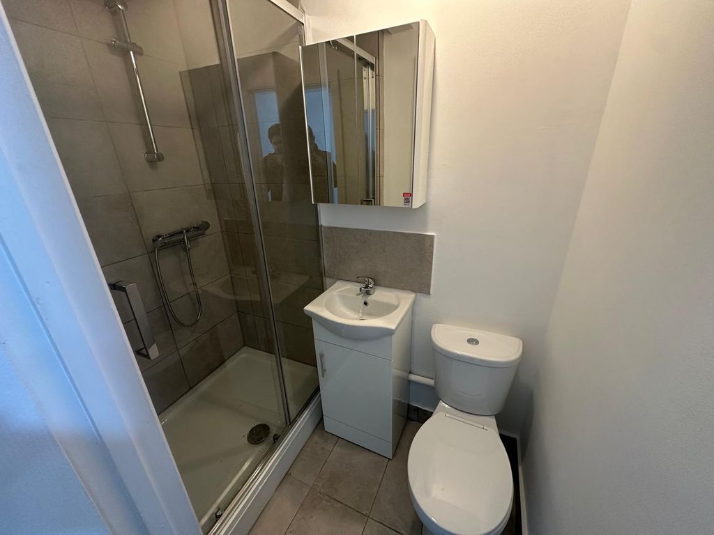 Property photo 3 of 4 Photo 5