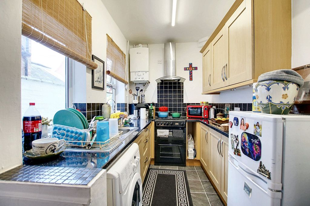 Property photo 3 of 16