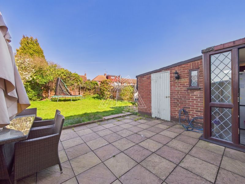 Property photo 2 of 16 Photo 16