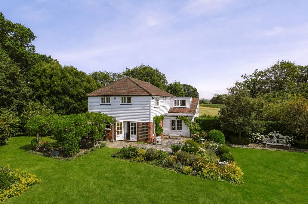 Property photo 1 of 33