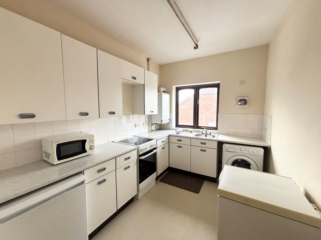 Property photo 3 of 6