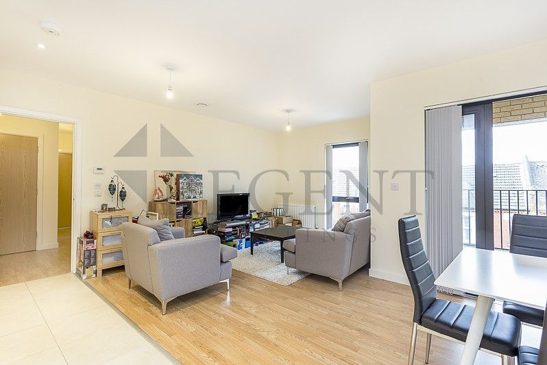 Property photo 2 of 9 (Main)