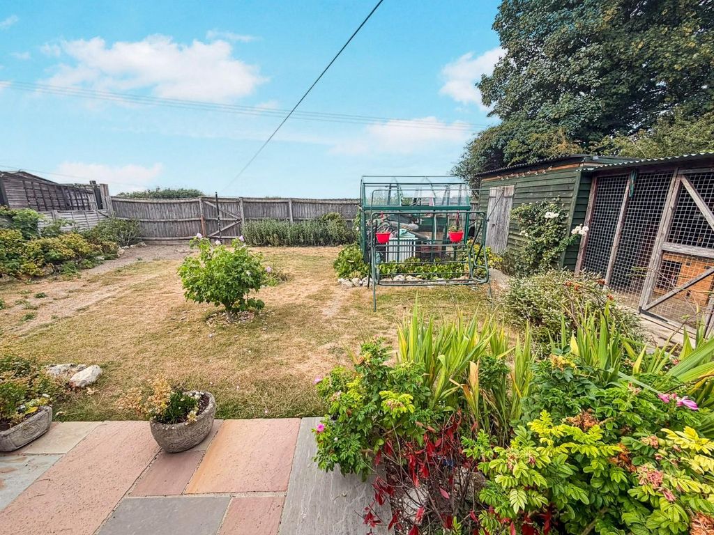 Property photo 2 of 14 Tlc_9A078c84-58Fa-4585-A074-d81801660805_26Ff2Ad.J