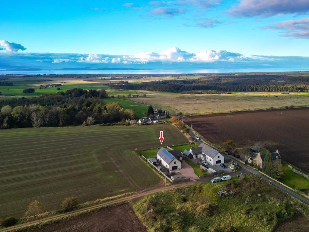 Property photo 1 of 44