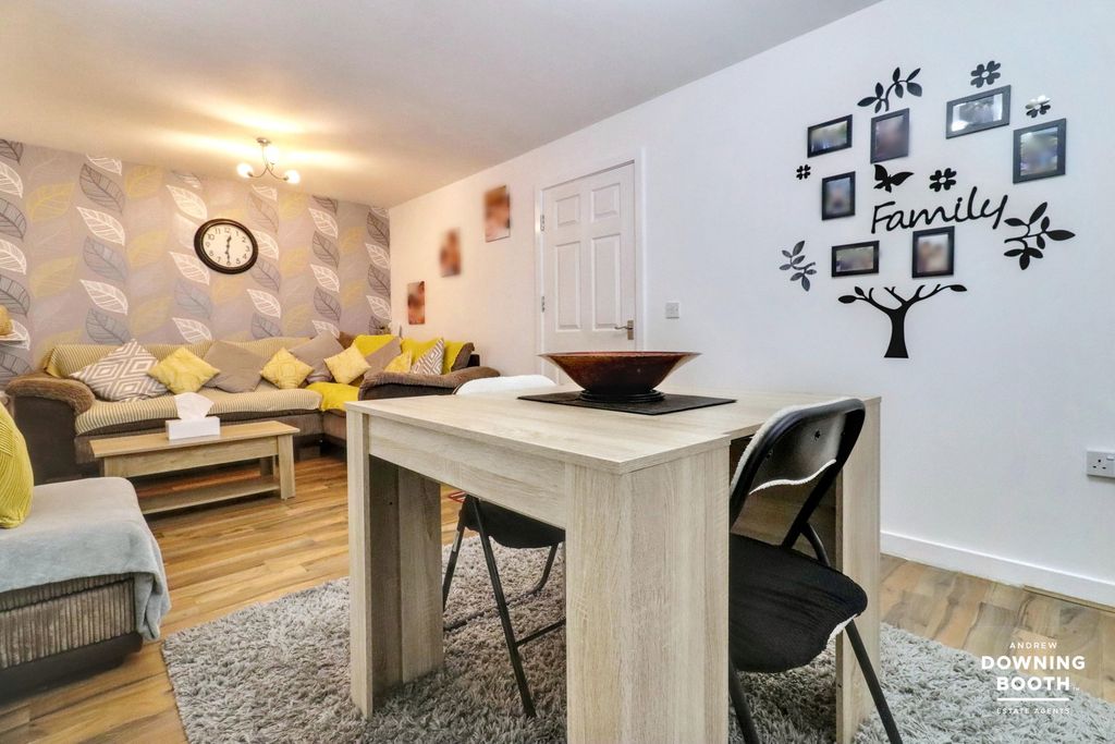 Property photo 3 of 23