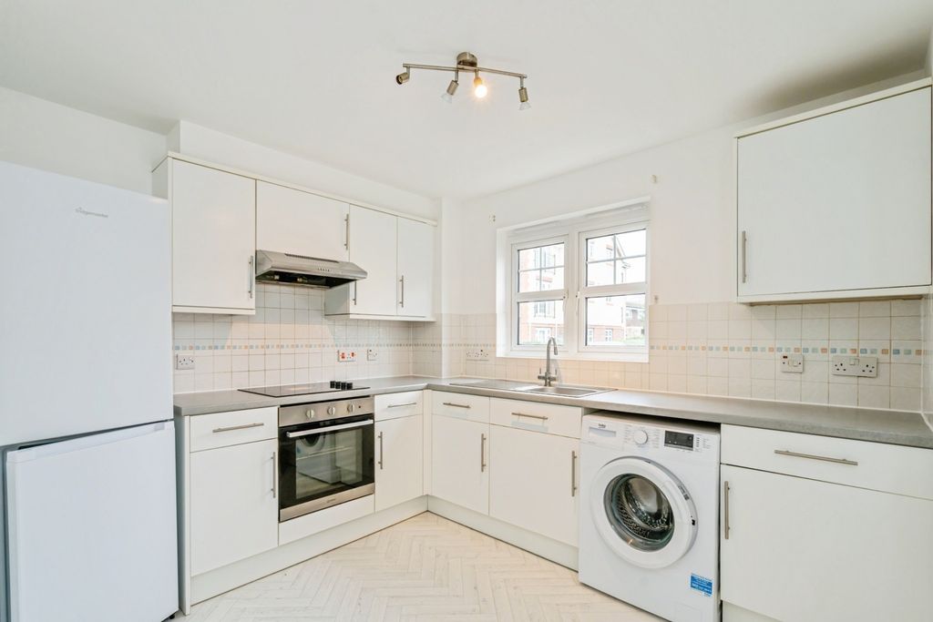 Property photo 2 of 9 Photo