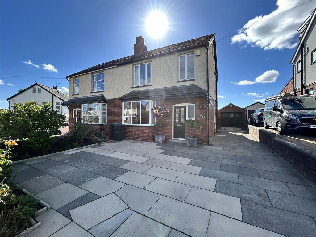 Property photo 1 of 39