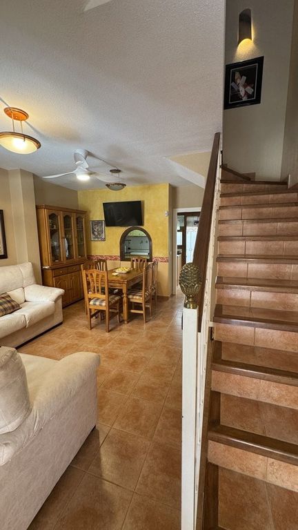 Property photo 2 of 36