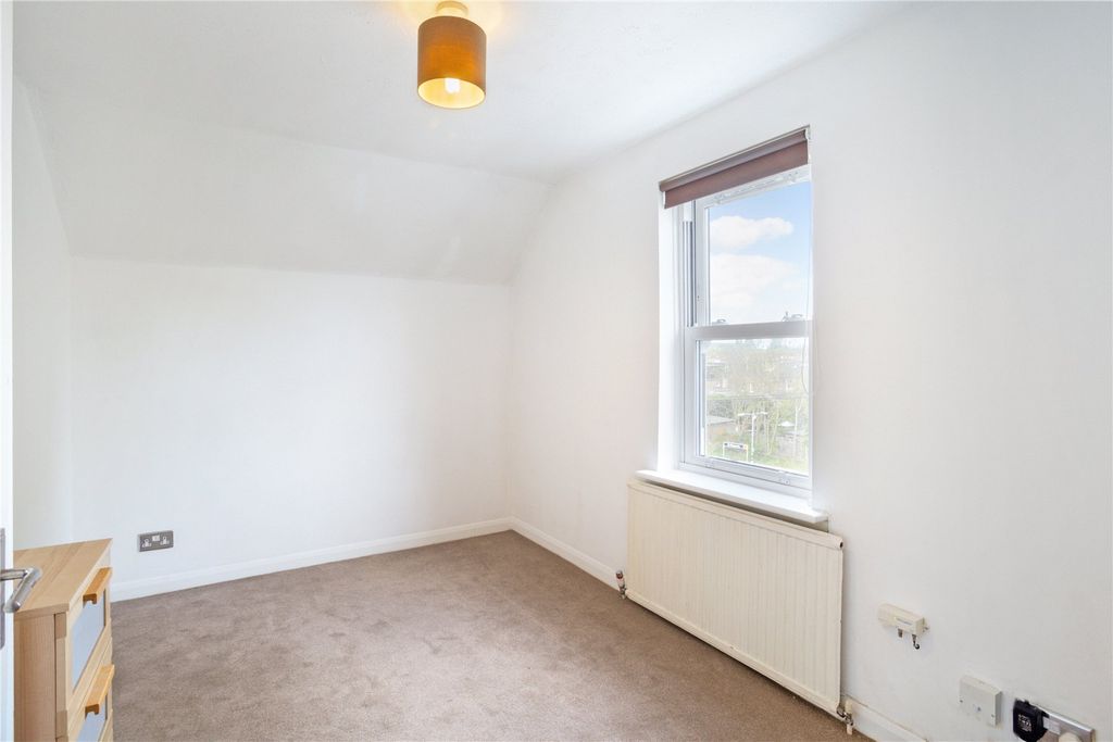 Property photo 3 of 8 Picture No. 05